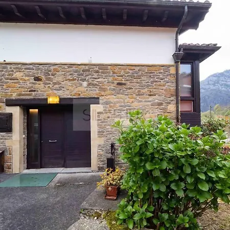 Holiday home Casa De By Silastur Tanes